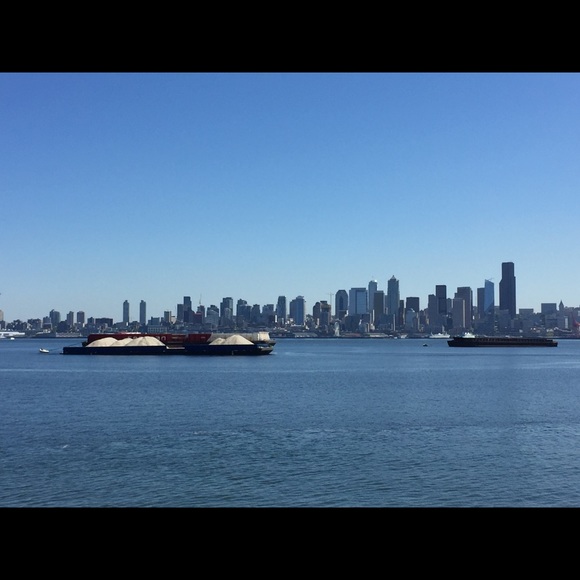 MEET THE POSHER - Picture 7 of 7